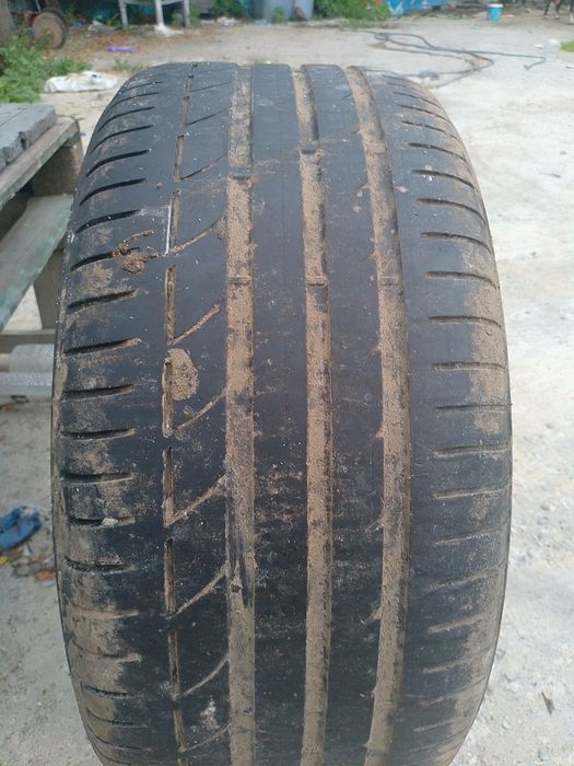 Cauciucuri 275 40 19