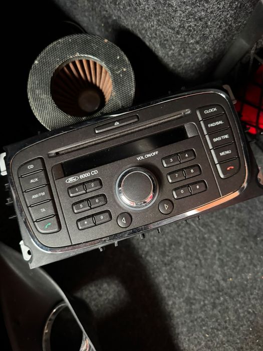 Unitate radio CD focus 2