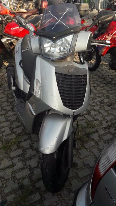 Скутер Кимко Пипъл,пипал GTI 300i (Kimco GT People,People -S )-НА ЧАСТ