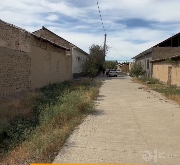 Jizzax shahar o'ratepalik mahalla 6 sotik yer bor.42.5