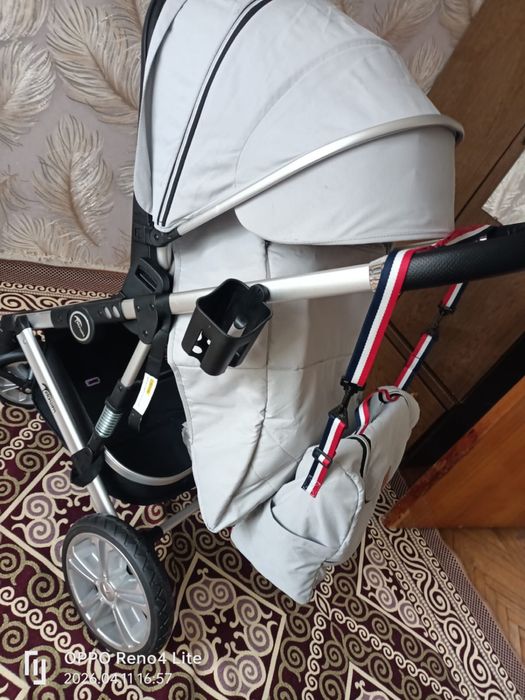 Коляска детская новая