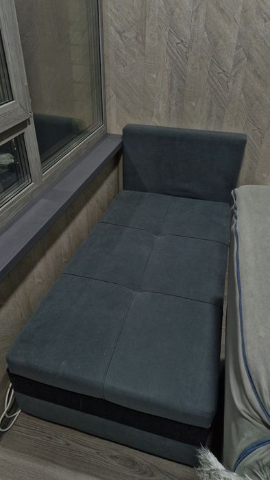 Диван угловой универсальный