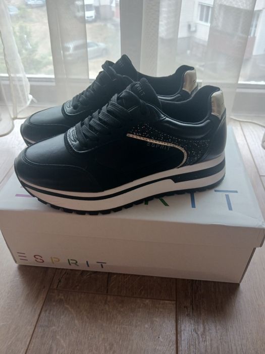 Маратонки ESPRIT