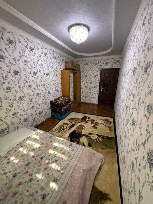 Чиланзар Продается квартира 8 квартал 3/2/4 Кирпичный дом