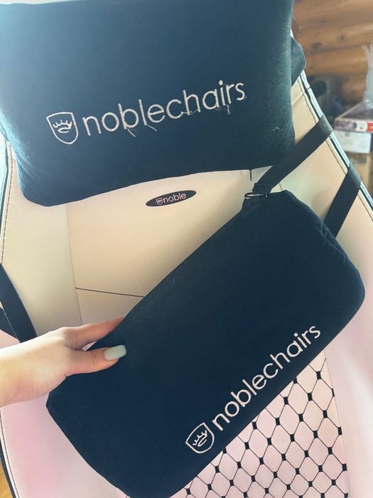 Стол за офис noblechairs ICON, бял/черен