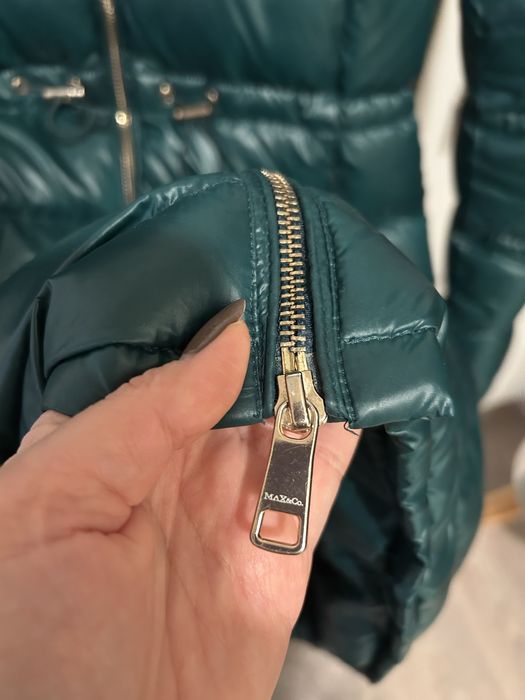 Geaca lunga umpluta 100% cu pene si puf de rata