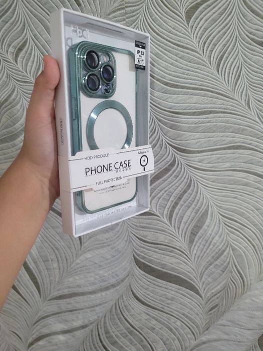 Чехол на iPhone 13 Pro