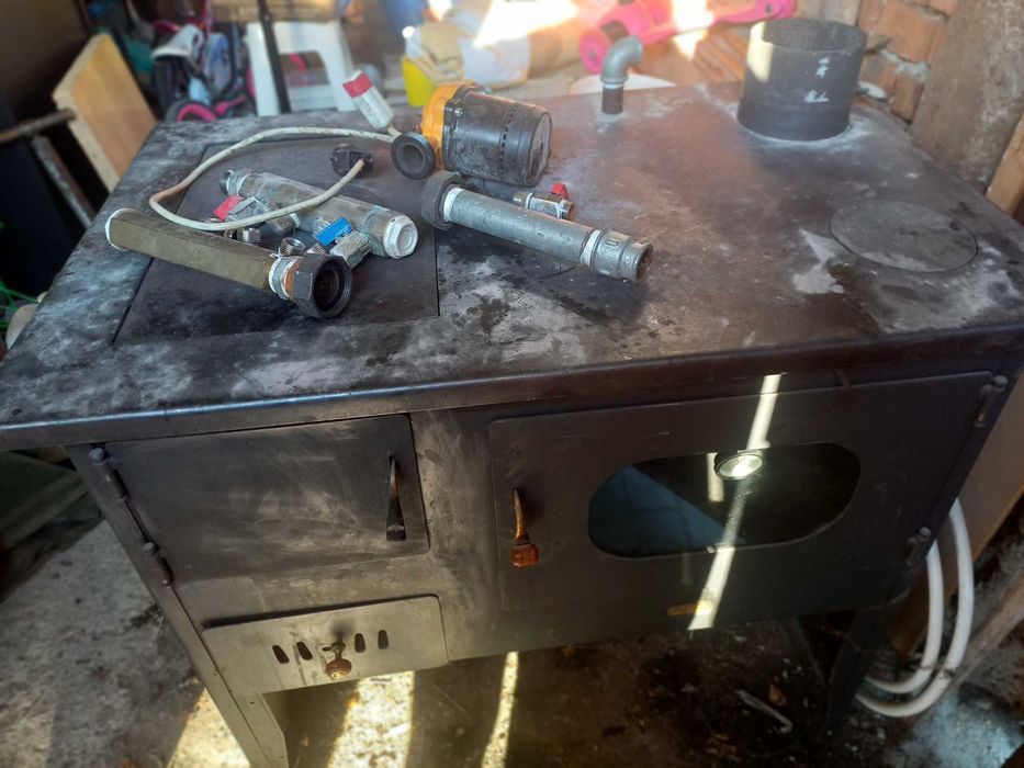 Печка Priti с водна риза