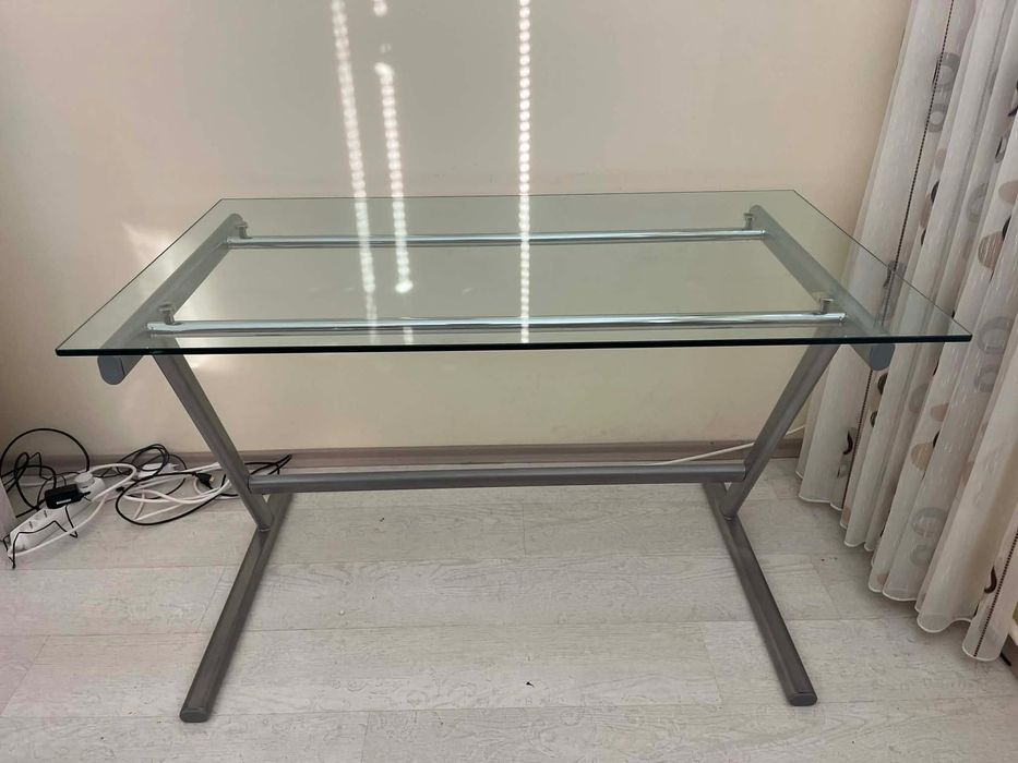 Стъклено бюро -120/70
