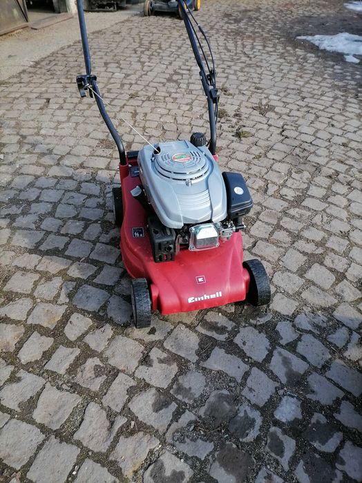 Бензинова косачка