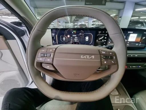 Kia EV4 2WD O'zbekistongacha 28.700$ Zakazga obkeberamiz Koreadan