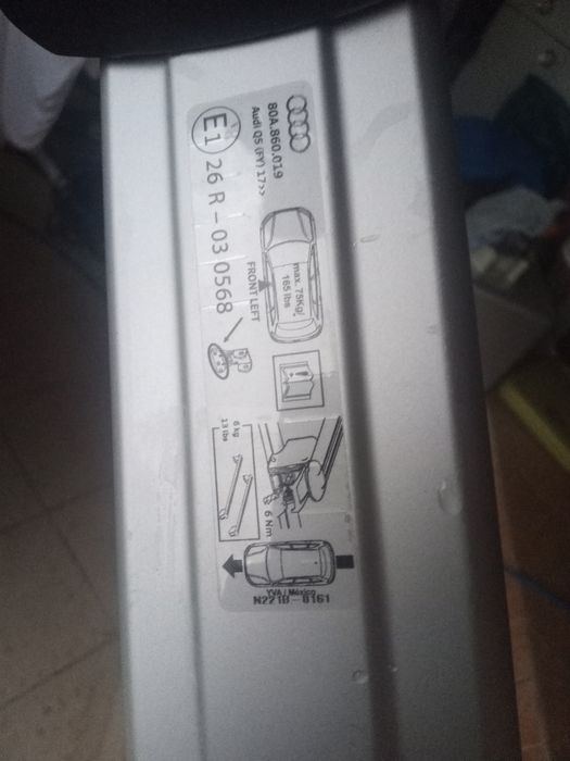 vând bare portbagaj , transversale Audi Q5