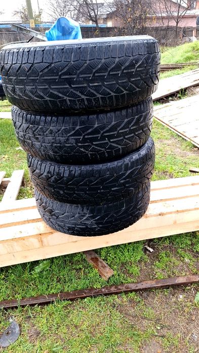 Cauciucuri 215/ 65/ 16