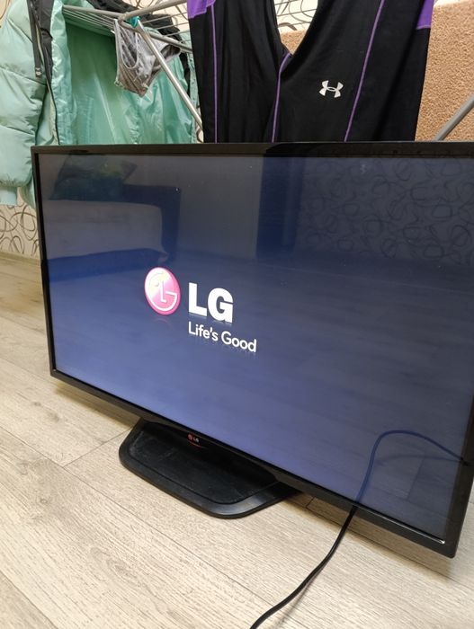 Продам Телевизор LG