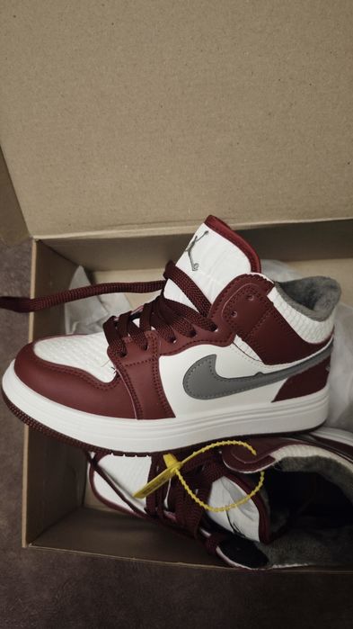 Кроссовки Джорданы с мехом