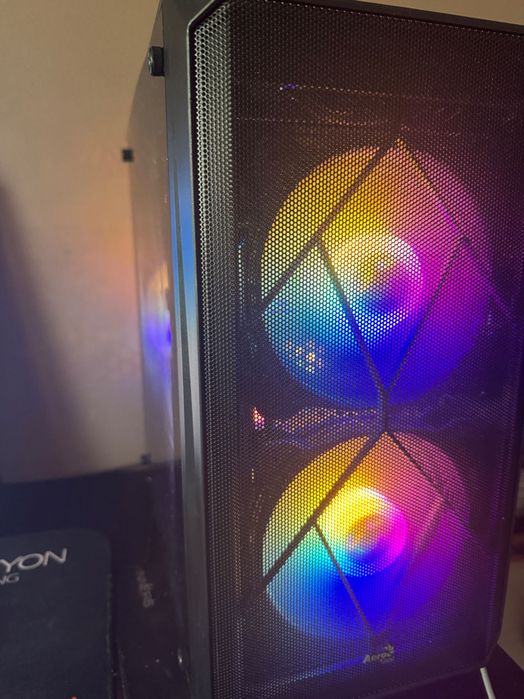 Геймърски Компютър ЧИСТО НОВ!!