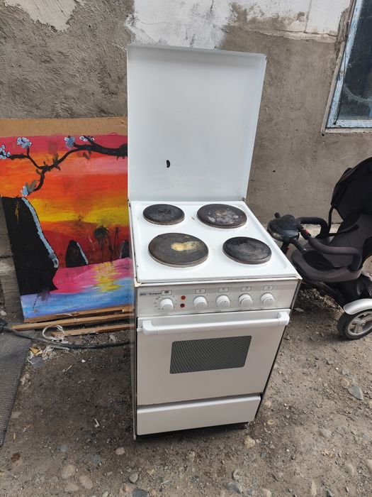 Срочно продам электро плиту