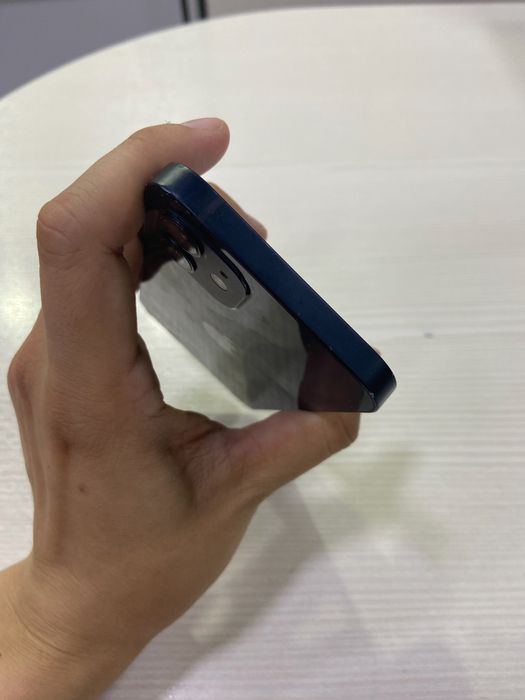 Продам iphone 12