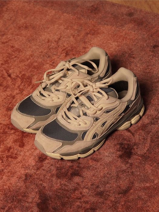 ASICS с технологией goretex