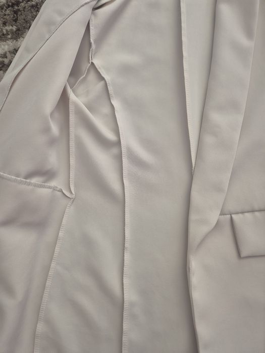 Дамски сака в различни цветове