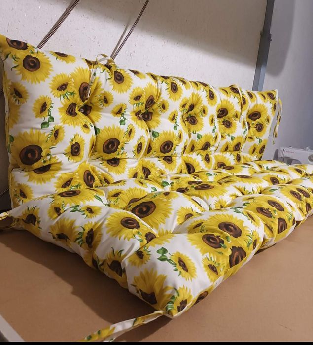 Възглавници за пейки, мебели и люлки