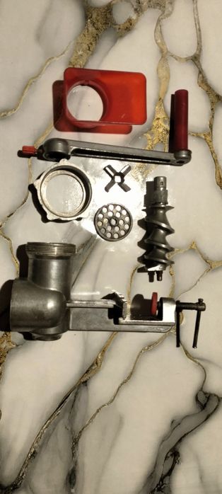 Мясорубка советская.