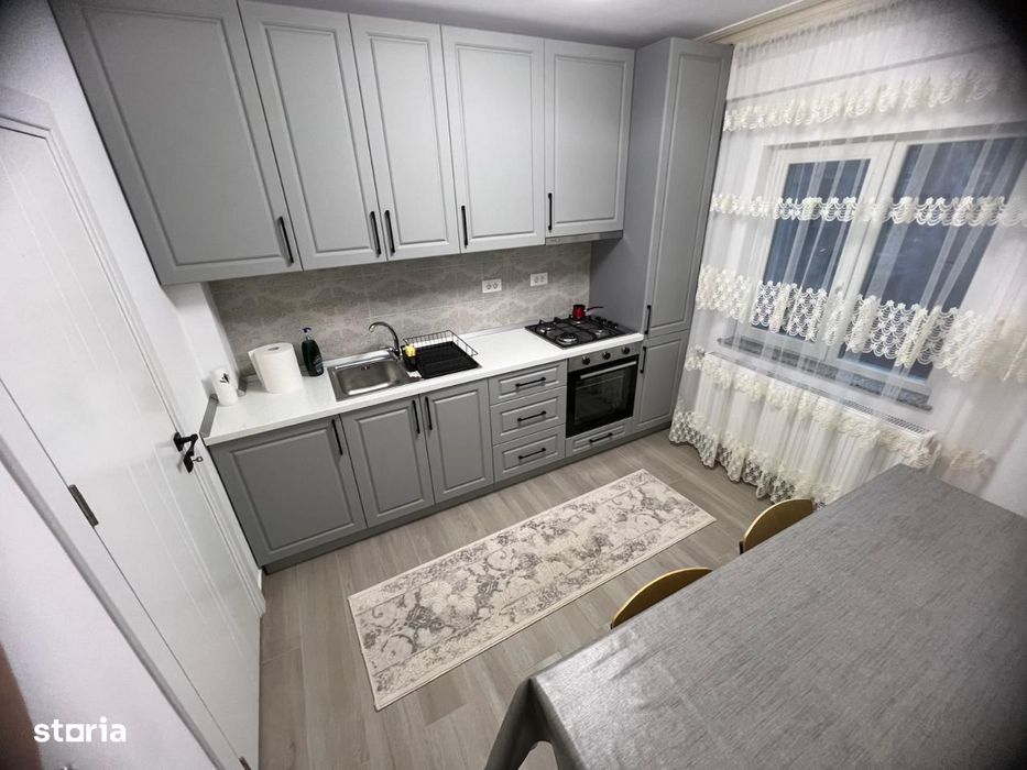 3 cam dec 80 mp living plus 2 dormitoare zona alexandru cel bun 600 e
