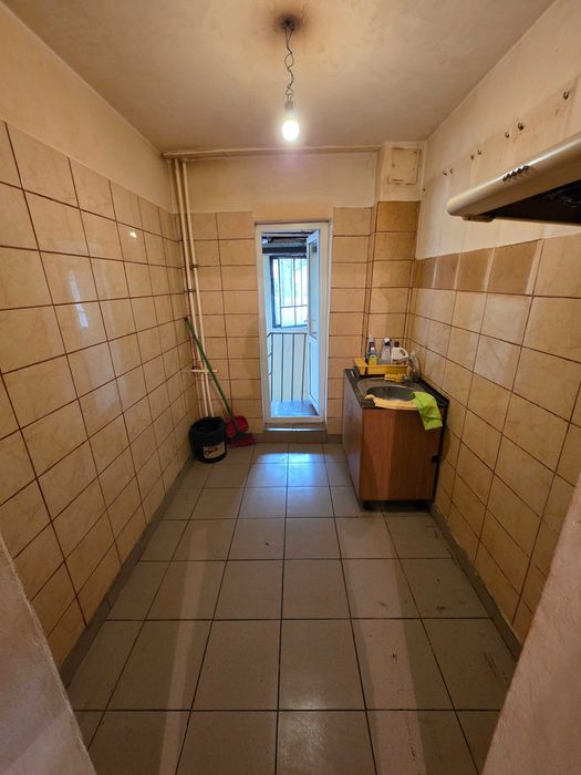 Apartament semidecomandat zona Orizont