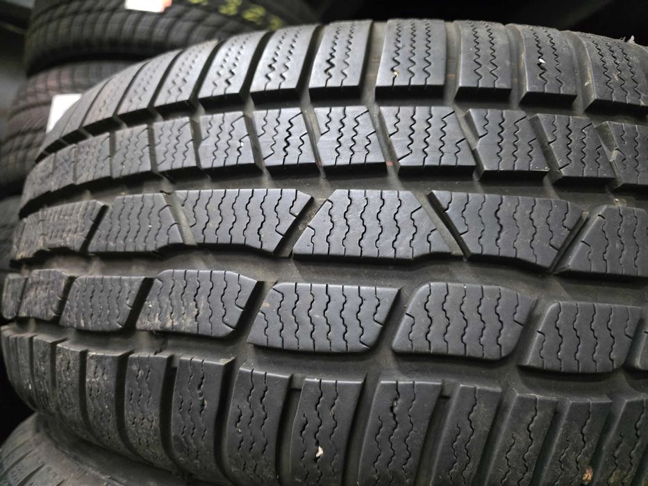 2бр Като нови зимни гуми 215 60 16 - Continental - DOT 2023