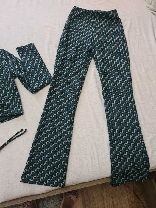 Compleu Mărimea Xs Pull&Bear