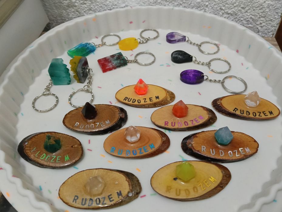 Артикули от епоксидна смола на достъпни цени