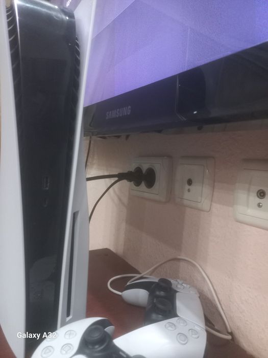 Playstation 5 fat sotiladi 825gb 10.01 versiya vzlom qilingan