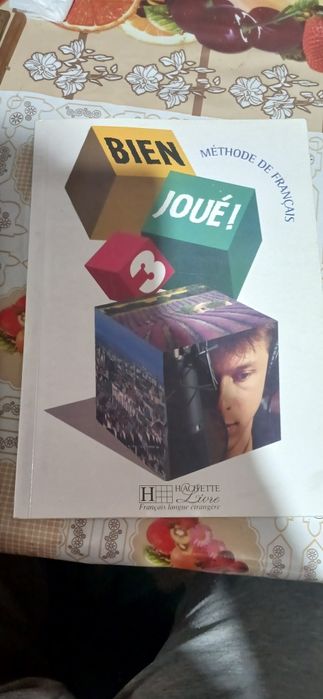 BIEN JOUE французский