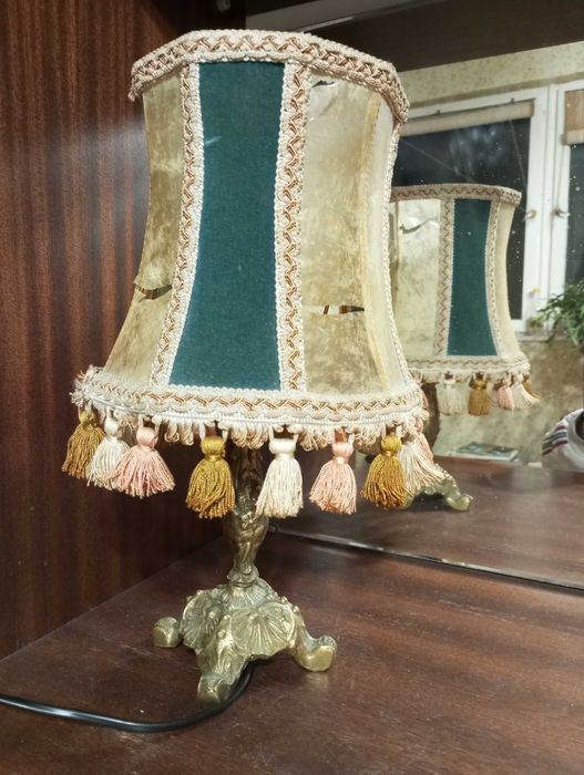 Разнообразни  нощни лампи