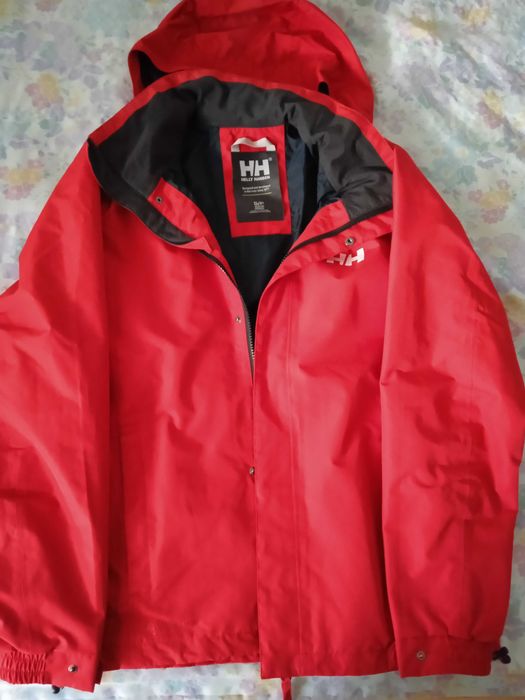 Дамско яке "HELLY HANSEN" ,устойчиво на вятър, дъжд ,размер S/P