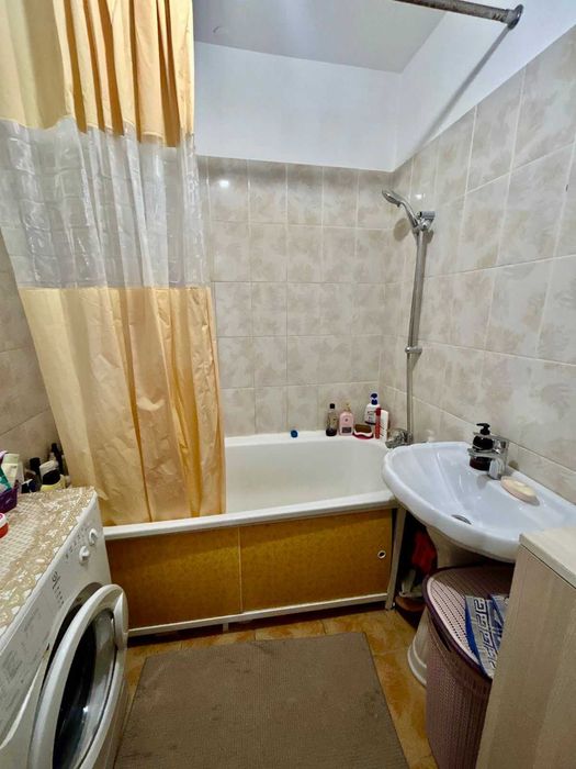 Продам трехкомнатную квартиру