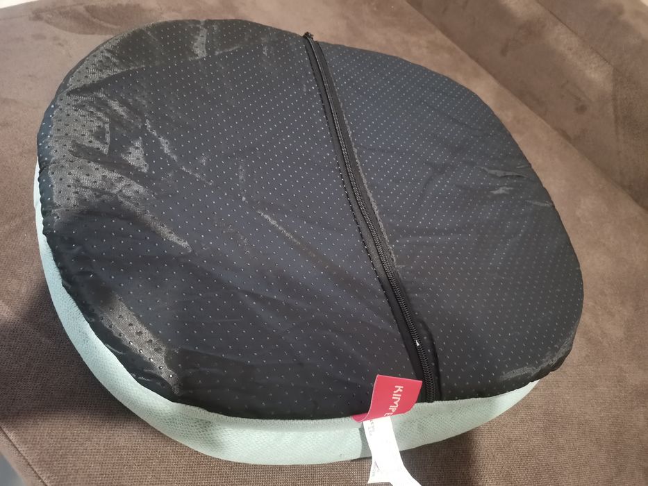 Голям лот за куче -нови легло, дрехи, обувки…