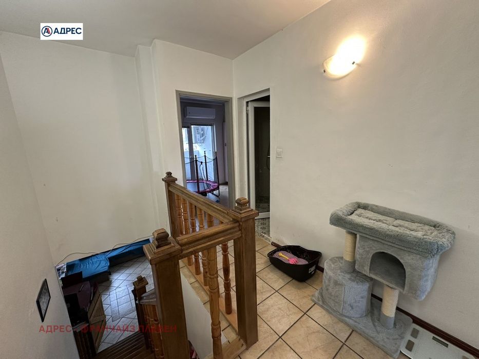 Мезонет в Плевен-Широк център площ 115 цена 170000