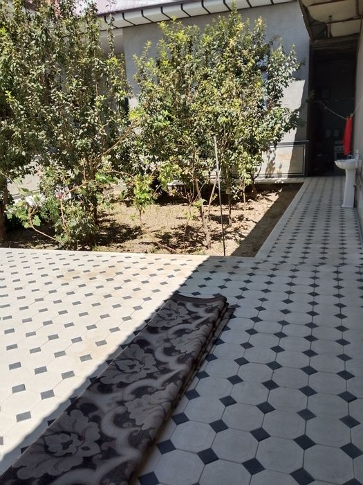 Юлни устида ховли сотилади