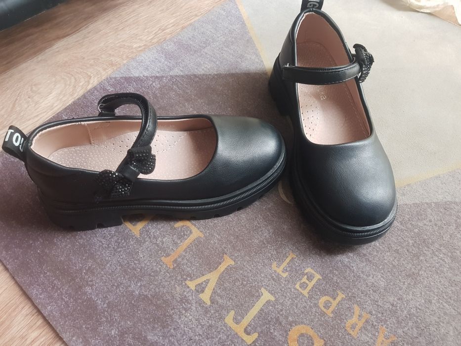 Туфли на девочку