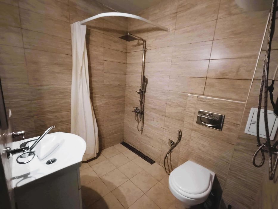 Продава се Тристаен апартамент в София, Горна баня - 93 кв.м за 2689 €/кв.м - Снимка #9