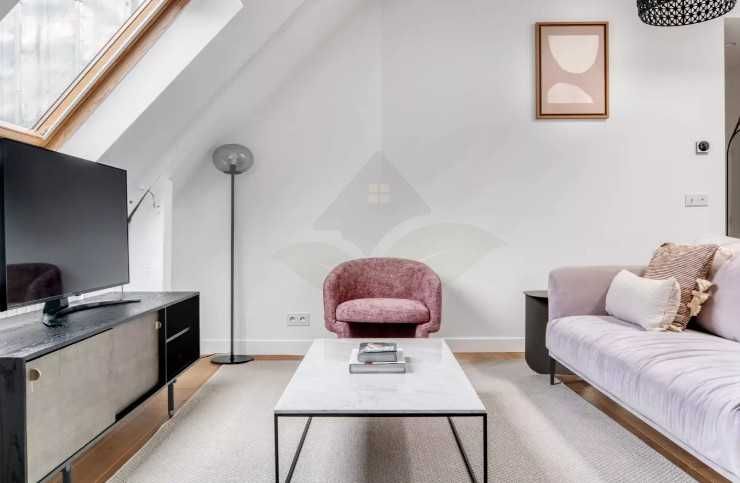 Дава се под наем Двустаен апартамент в Пловдив, Тракия - 65 кв.м за 239.7 € - Снимка #2