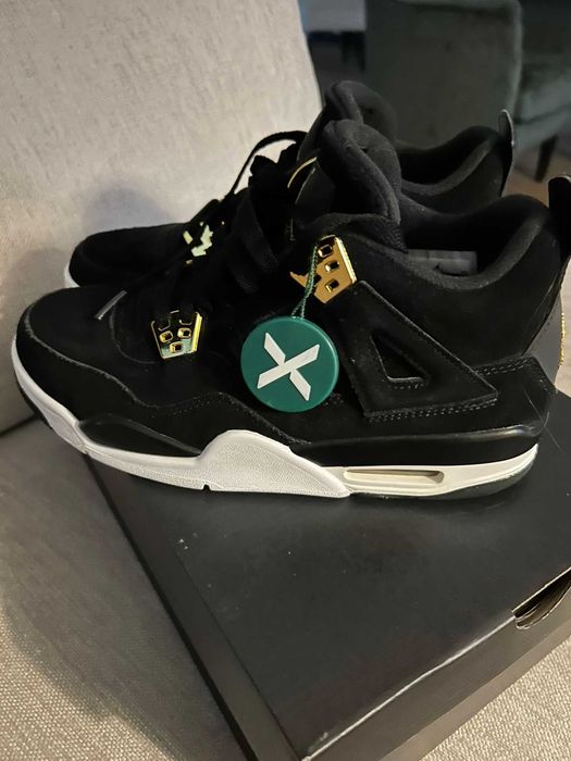 Jordan 4 retro royalty