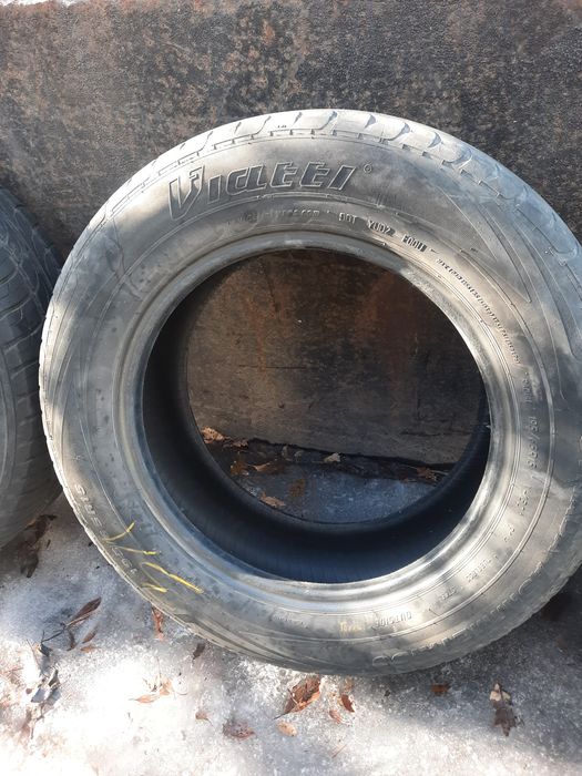 Шины R15 195x65                                                      .