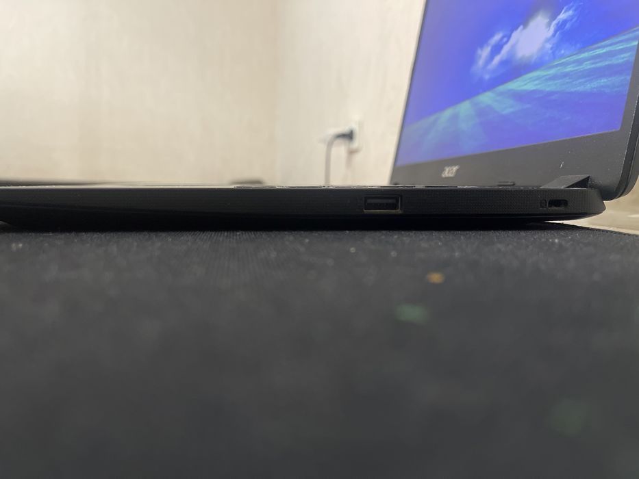 Acer Aspire Хороший ноутбук.