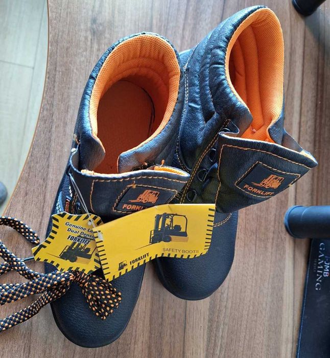 НОВИ! Работни боти Forklift Safety boots, №42 /8/,черна еко кожа