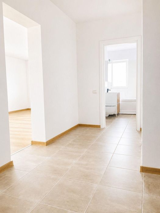Vand apartament 3 camere Subcetate