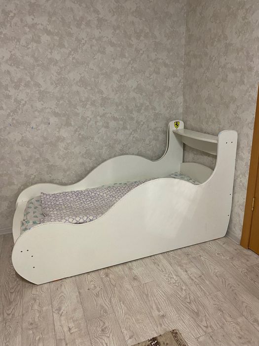 Кровать полуторка