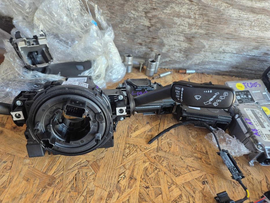 Spira volan 5Q1953569C bloc manete 5Q1953521DK Skoda Octavia 3