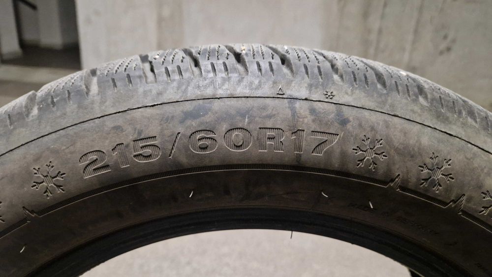 Dunlop Winter Sport 215/60/17